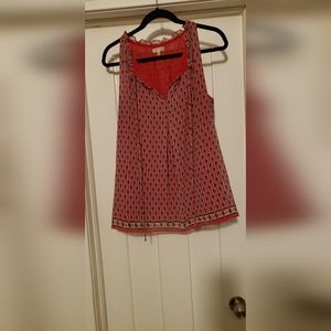 Max Studio red sleeveless blouse